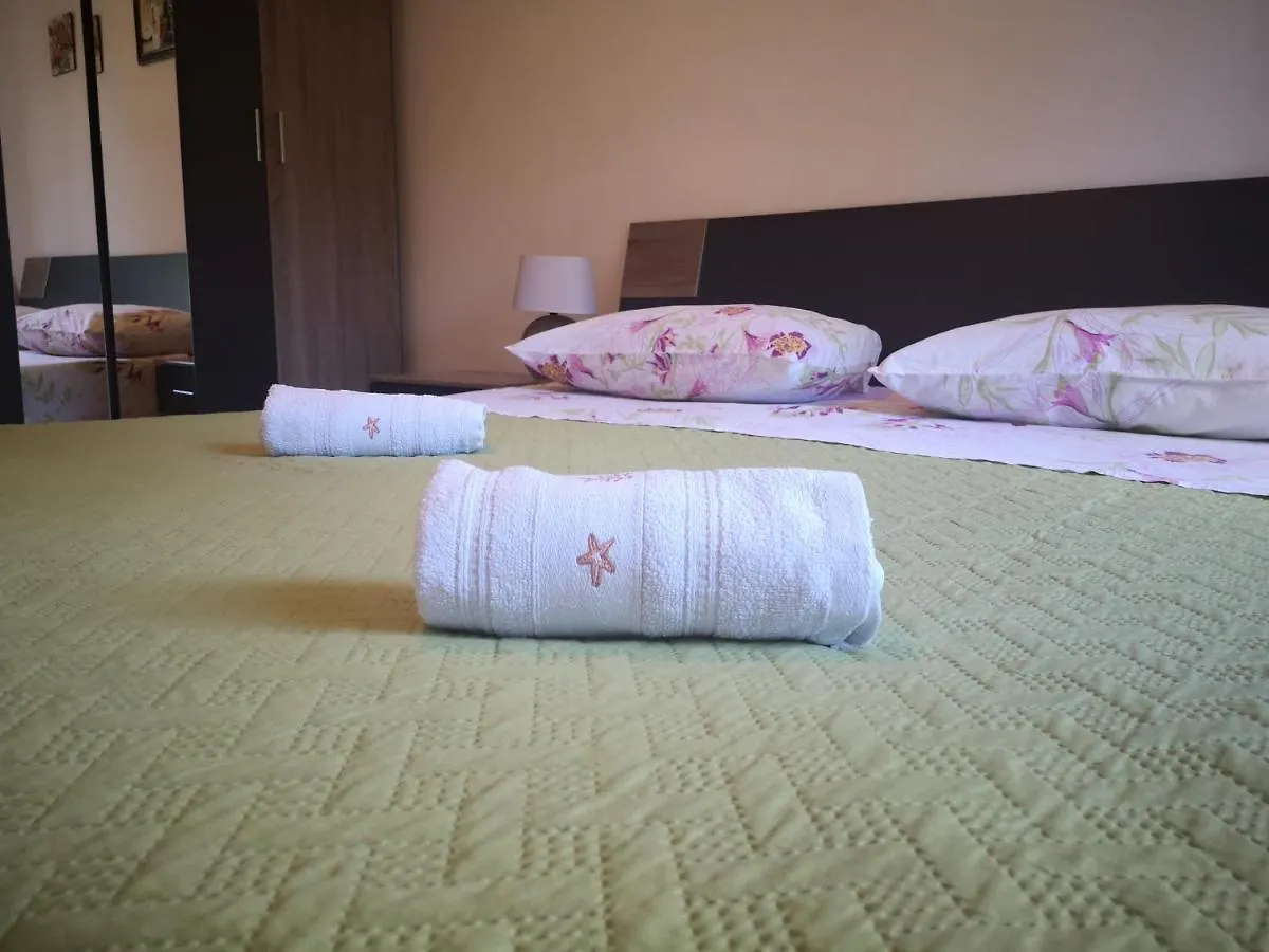 Apartments Perisic Ika
